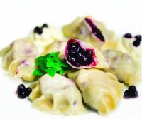 DOMOWE PIEROGI Z JAGODAMI 500g